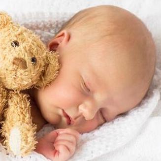 格鲁吉亚女宝宝出生了 当地时间2025.12.12  23:07  体重•身高 3300 /50 cm